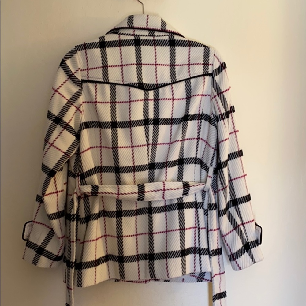 Check coat - Picture 2 of 2